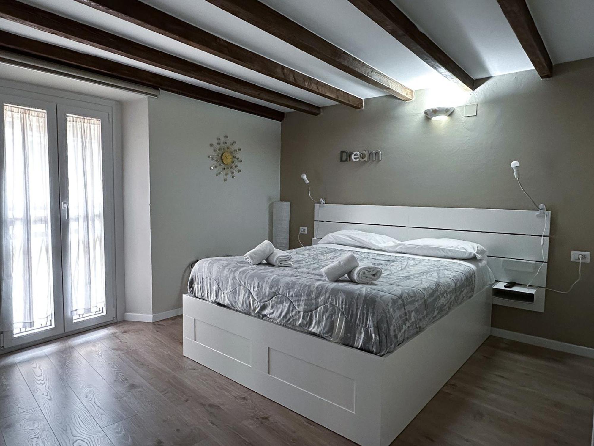 Dimora Romantica Apartment 贝拉焦 外观 照片